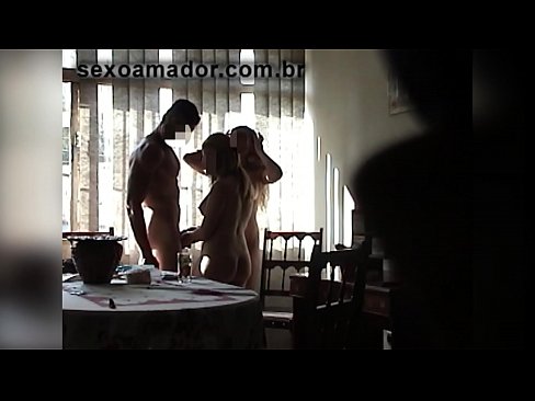 ❤️ Le amiche del sesso invitano un uomo gigante e una cosa a tre con lui ❤️ Video di sessoal it.recetasketo.top ❌